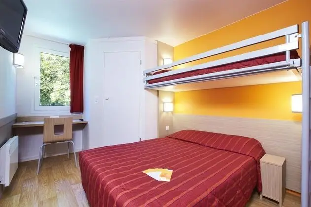 Standard Oda, Birden Çok Yatak (1 Double and 1 Single bed)