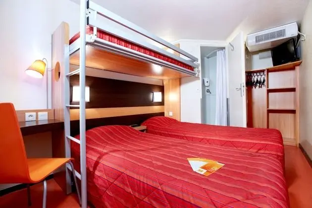 Standard Oda, Birden Çok Yatak (1 Double and 1 Single bed)