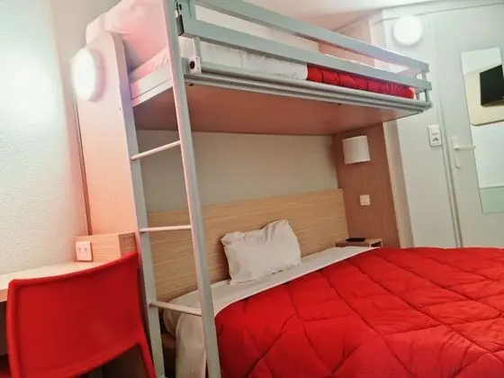 Standard Oda, Birden Çok Yatak (1 Double and 1 Single bed)