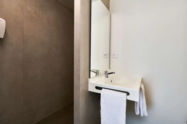 Standard Oda, Birden Çok Yatak (1 Double and 1 Single bed)