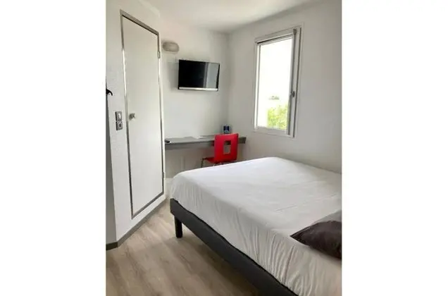 Standard Oda, 1 Çift Kişilik Yatak