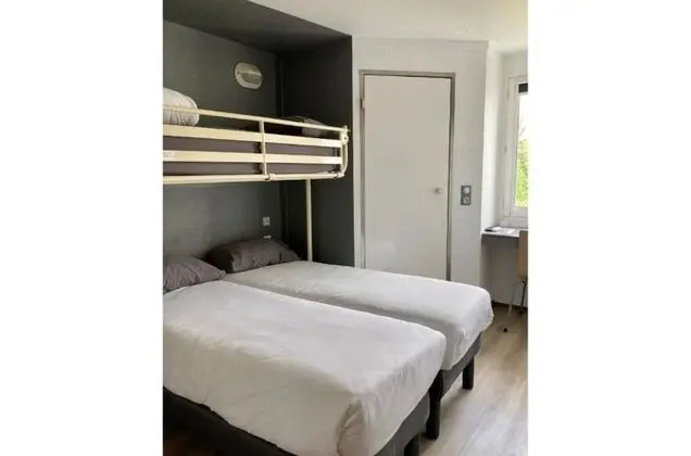 Standard Oda, Birden Çok Yatak (1 Double and 1 Single bed)