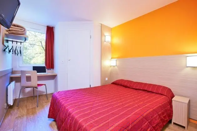 Standard Oda, Birden Çok Yatak (1 Double and 1 Single bed)