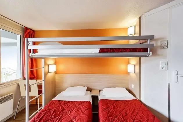 Standard Oda, Birden Çok Yatak (1 Double and 1 Single bed)