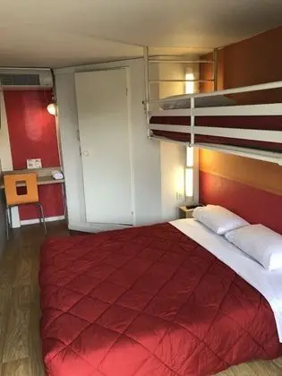 Standard Oda, Birden Çok Yatak (1 Double and 1 Single bed)