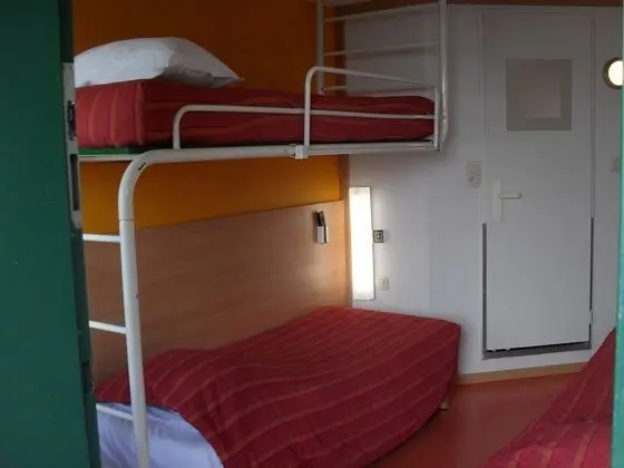 Standard Oda, Birden Çok Yatak (1 Double and 1 Single bed)