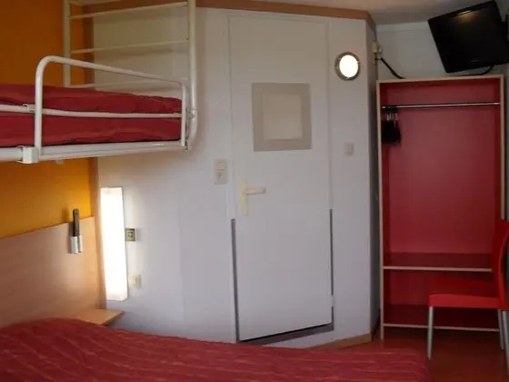 Standard Oda, Birden Çok Yatak (1 Double and 1 Single bed)