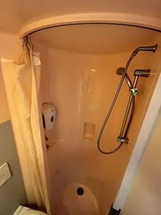 Standard Oda, Birden Çok Yatak (1 Double and 1 Single bed)