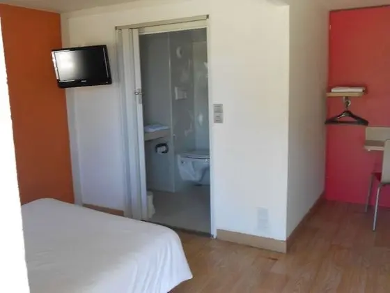 Standard Oda, 1 Çift Kişilik Yatak