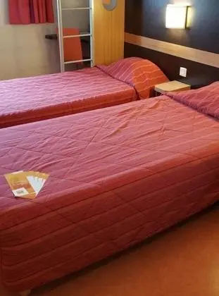Standard Oda, 3 Tek Kişilik Yatak