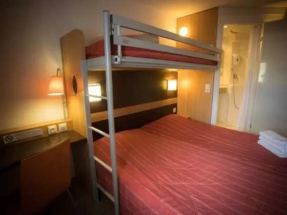 Standard Oda, 3 Tek Kişilik Yatak