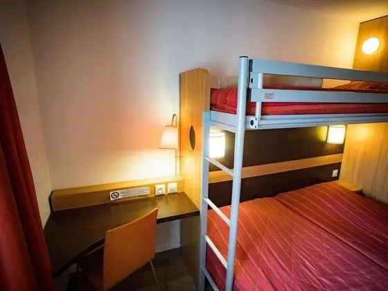 Standard Oda, 3 Tek Kişilik Yatak