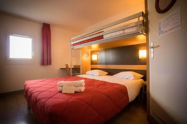 Standard Oda, Birden Çok Yatak (1 Double and 1 Single bed)