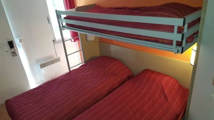 Standard Oda, 3 Tek Kişilik Yatak