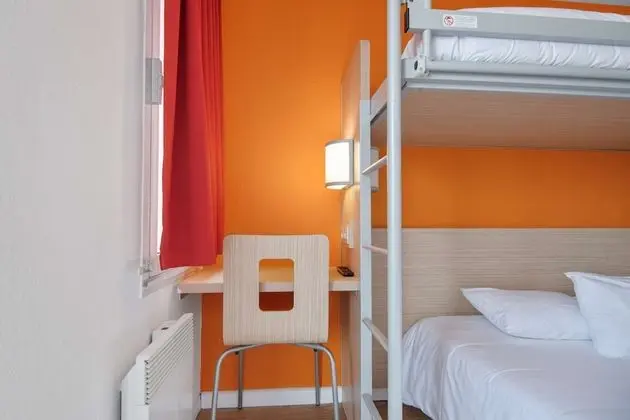 Standard Oda, Birden Çok Yatak (1 Double and 1 Single bed)