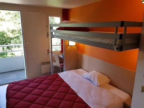 Standard Oda, Birden Çok Yatak (1 Double and 1 Single bed)