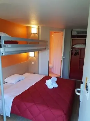 Standard Oda, Birden Çok Yatak (1 Double and 1 Single bed)