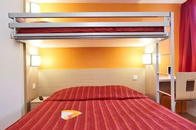 Standard Oda, Birden Çok Yatak (1 Double and 1 Single bed)