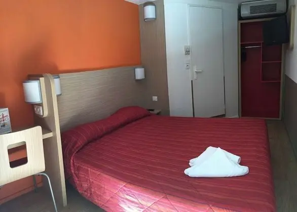 Standard Oda, 1 Çift Kişilik Yatak