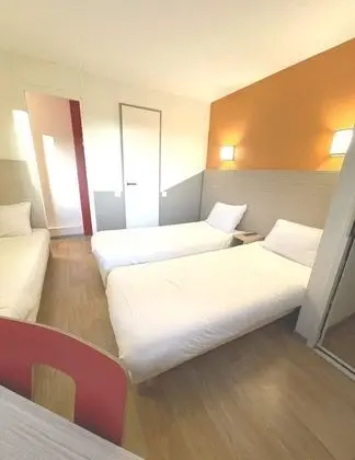 Standard Oda, 3 Tek Kişilik Yatak