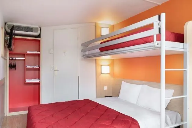 Standard Oda, Birden Çok Yatak (1 Double and 1 Single bed)