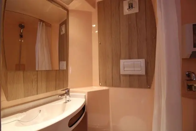 Standard Oda, 1 Çift Kişilik Yatak