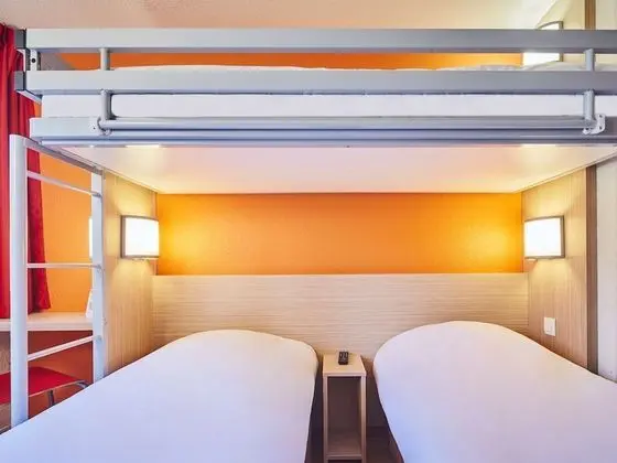 Standard Oda, 3 Tek Kişilik Yatak