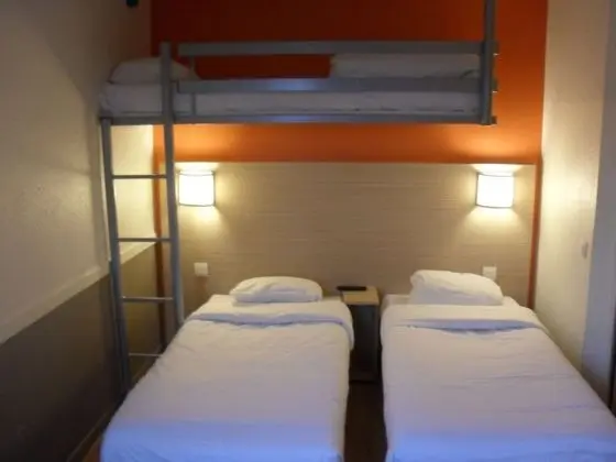 Standard Oda, 3 Tek Kişilik Yatak