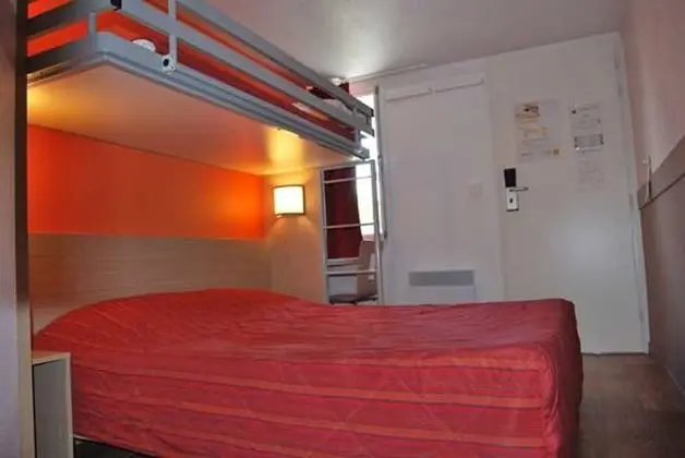 Standard Oda, Birden Çok Yatak (1 Double and 1 Single bed)