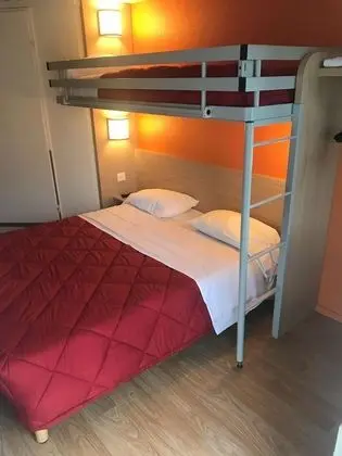 Standard Oda, Birden Çok Yatak (1 Double and 1 Single bed)