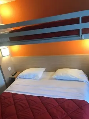 Standard Oda, Birden Çok Yatak (1 Double and 1 Single bed)