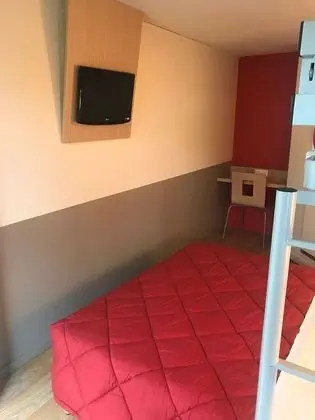 Standard Oda, Birden Çok Yatak (1 Double and 1 Single bed)