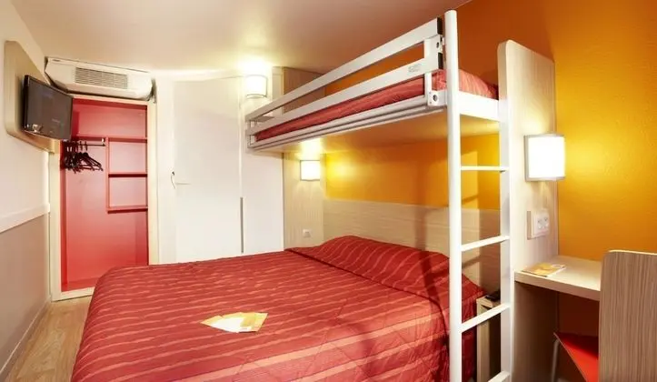 Standard Oda, Birden Çok Yatak (1 Double and 1 Single bed)