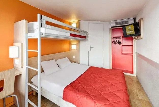 Standard Oda, Birden Çok Yatak (1 Double and 1 Single bed)