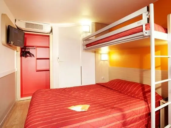 Standard Oda, Birden Çok Yatak (1 Double and 1 Single bed)