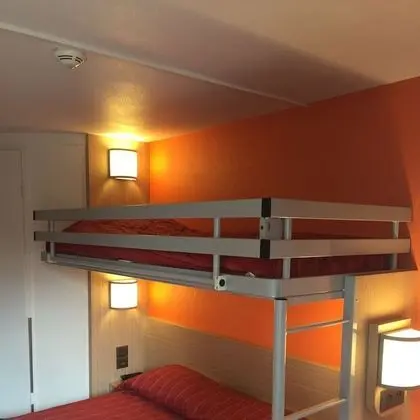 Standard Oda, Birden Çok Yatak (1 Double and 1 Single bed)