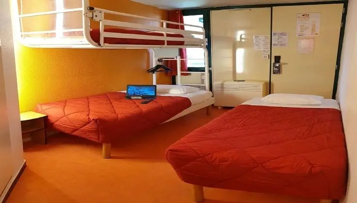 Standard Oda, 3 Tek Kişilik Yatak