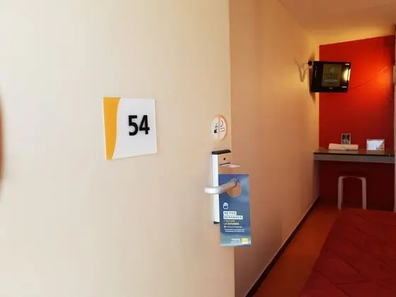 Standard Oda, Birden Çok Yatak (1 Double and 1 Single bed)