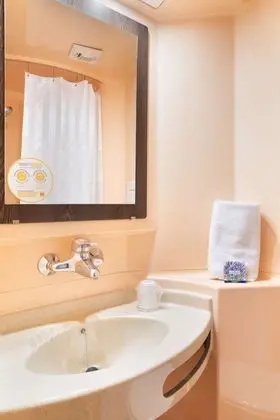 Standard Oda, Birden Çok Yatak (1 Double and 1 Single bed)