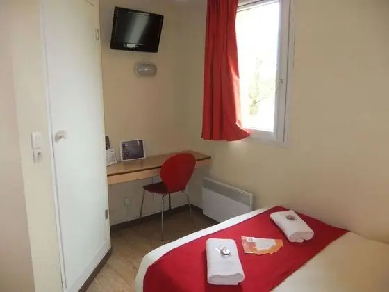 Standard Oda, Birden Çok Yatak (1 Double and 1 Single bed)