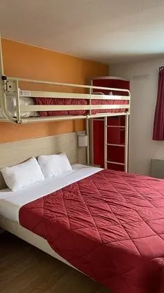 Standard Oda, Birden Çok Yatak (1 Double and 1 Single bed)