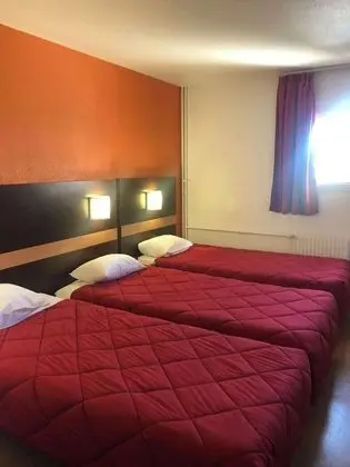 Standard Oda, 3 Tek Kişilik Yatak