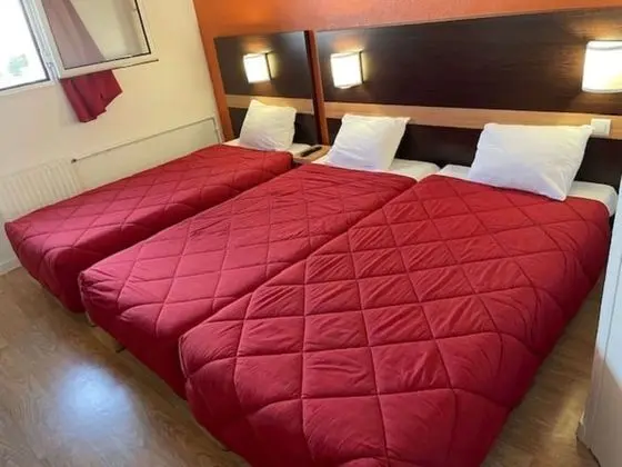 Standard Oda, 3 Tek Kişilik Yatak
