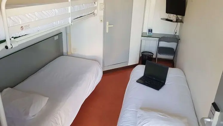 Standard Oda, 3 Tek Kişilik Yatak