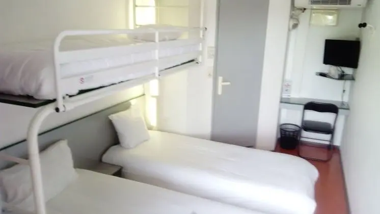 Standard Oda, 3 Tek Kişilik Yatak