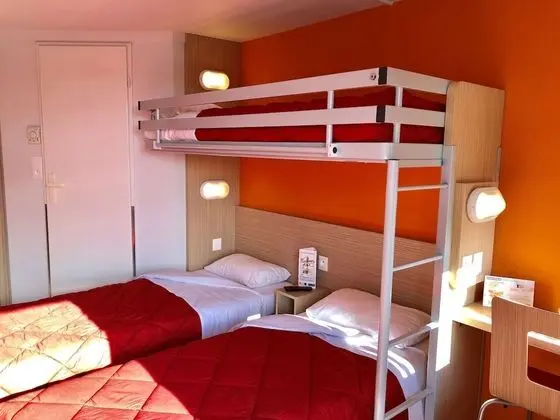 Standard Oda, Birden Çok Yatak (1 Double and 1 Single bed)