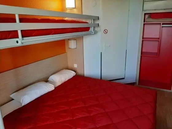 Standard Oda, Birden Çok Yatak (1 Double and 1 Single bed)