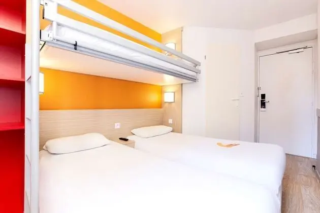 Standard Oda, 3 Tek Kişilik Yatak