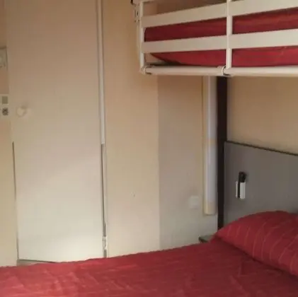Standard Oda, Birden Çok Yatak (1 Double and 1 Single bed)