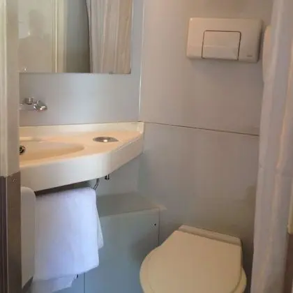 Standard Oda, Birden Çok Yatak (1 Double and 1 Single bed)